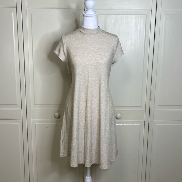 BLU PEPPER Women’s Contrast Mocked Tie Back Knit Dress Size S In Cream Size S - Picture 1 of 10